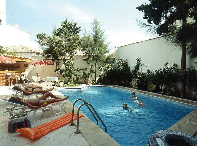 Akdeniz Apart Hotel Kusadası Kültér fotó